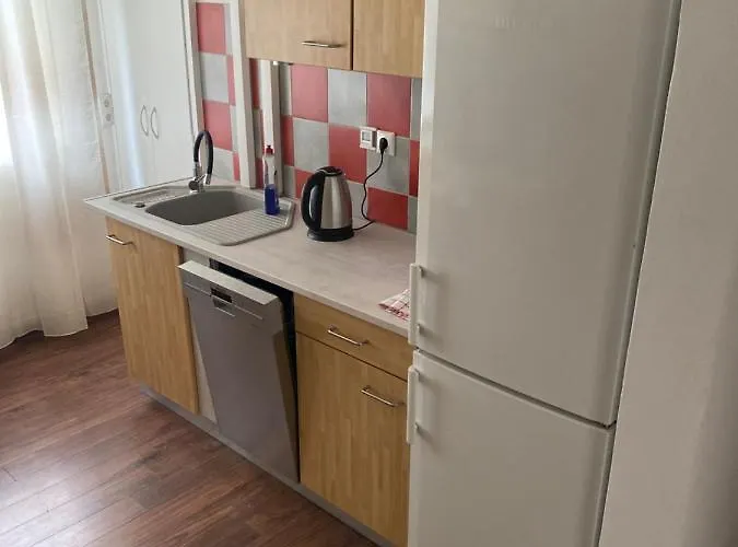 Erdgeschoss 2 Schlafzimmer *